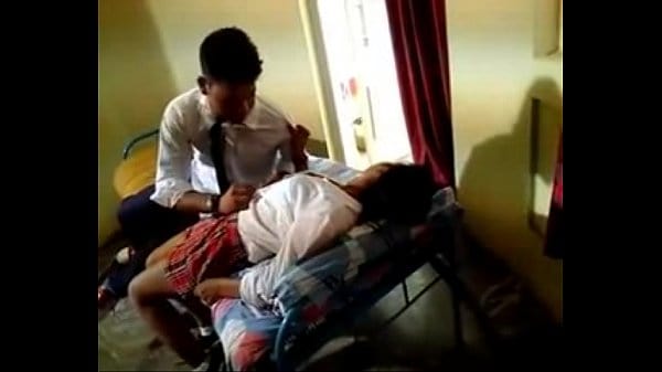 Beautiful indian college babe homemade fuck xnxx hindi sex video